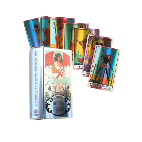 Explorando los beneficios de las cartas del tarot personalizadas para lectores profesionales